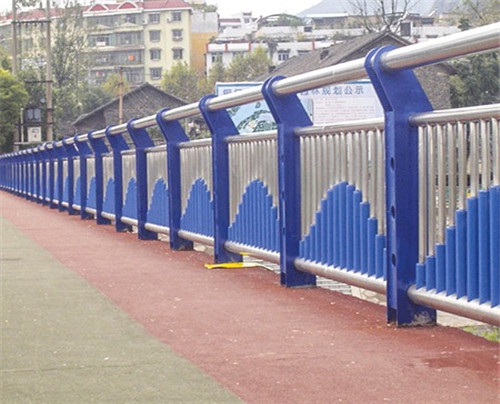 供應(yīng)不銹鋼橋梁防護(hù)景觀護(hù)欄