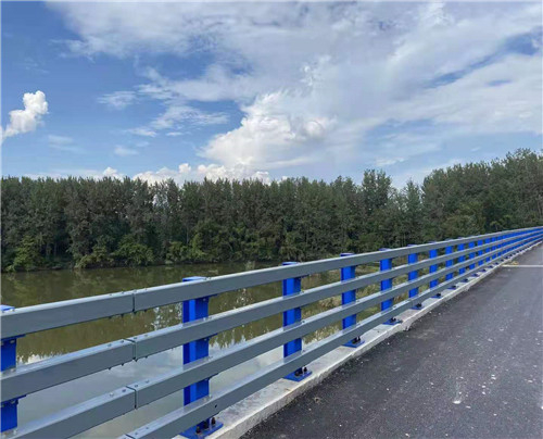 橋梁護(hù)欄 道路護(hù)欄 景觀燈光護(hù)欄 定制加工護(hù)欄