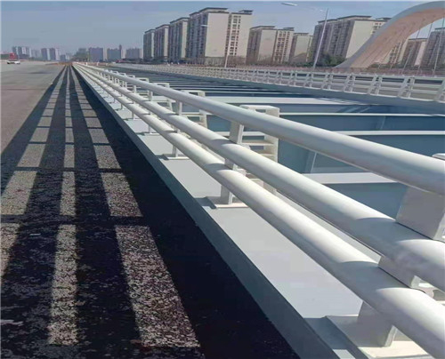 304不銹鋼復(fù)合管護(hù)欄 橋梁防撞護(hù)欄 景觀河道碳素鋼欄桿