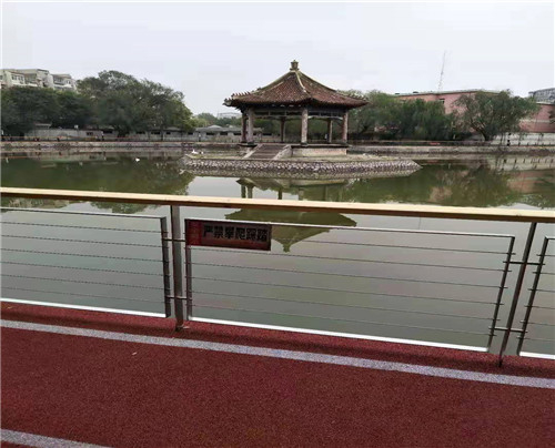 橋梁護(hù)欄304不銹鋼復(fù)合管河道隔離防撞護(hù)欄 鋼管護(hù)欄